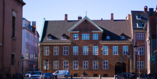 bispegården i københavn set fra det gamle universitetstorv